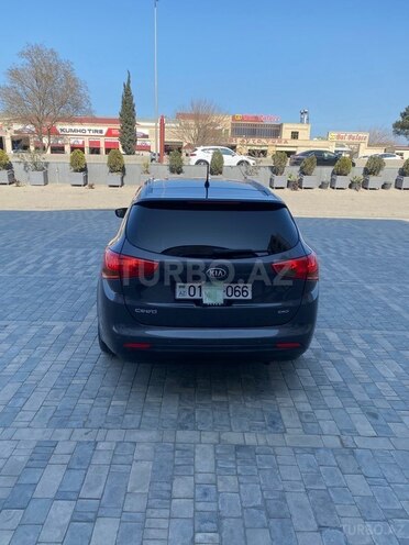 Kia Ceed SW-11