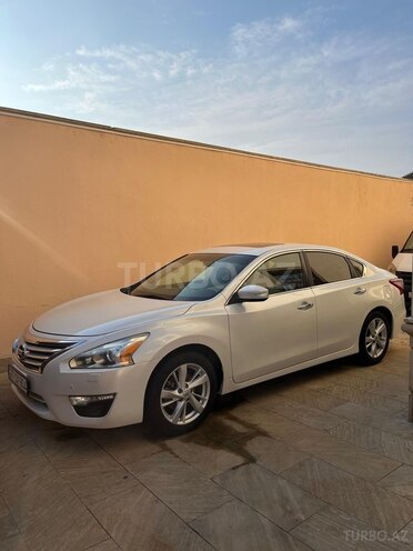 Nissan Altima-3
