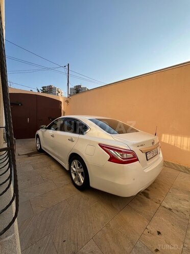 Nissan Altima-6