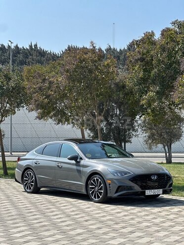Hyundai Sonata-12