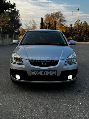 Kia Rio-1