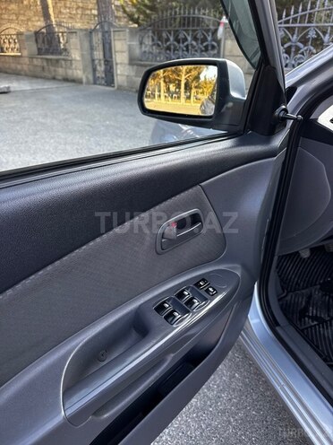 Kia Rio-13
