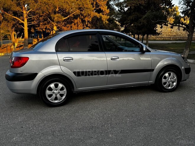 Kia Rio-18