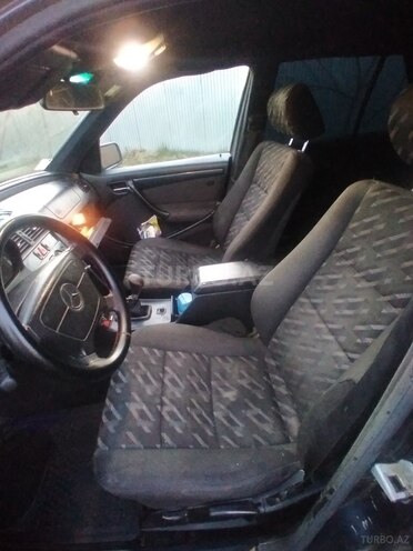 Mercedes C 180-11