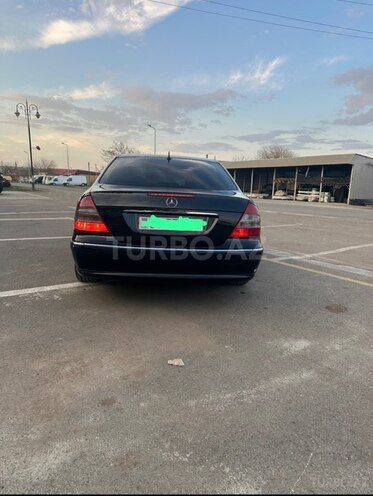 Mercedes E 240 2004, 217,000 km - 2.6 l - Masallı