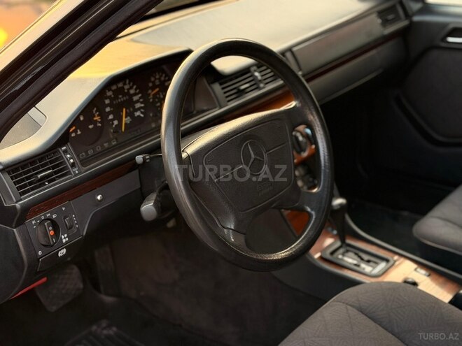 Mercedes 200 E 1994, 328,000 km - 2.0 l - Bakı