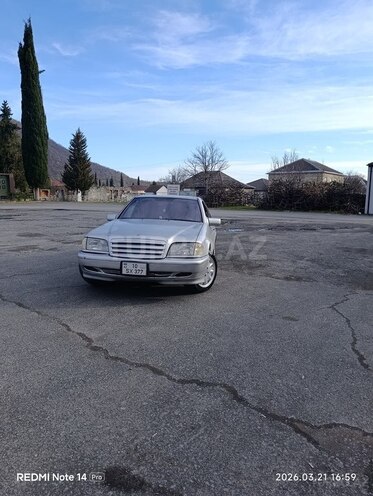 Mercedes C 220 1995, 395,236 km - 2.2 l - Zaqatala