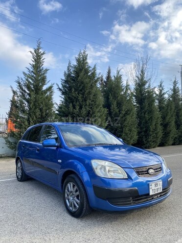 Kia Rio-1