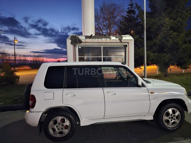 Mitsubishi Pajero io 2000, 213,698 km - 2.0 l - Qəbələ