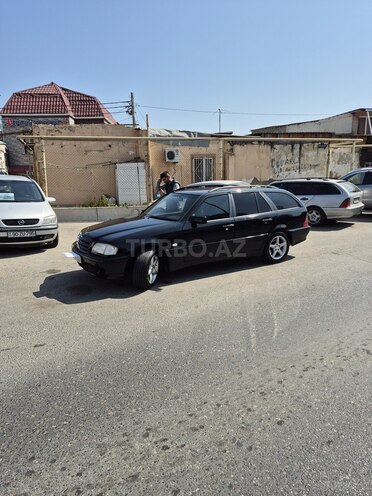 Mercedes C 220 2000, 253,213 km - 2.2 л - Bakı