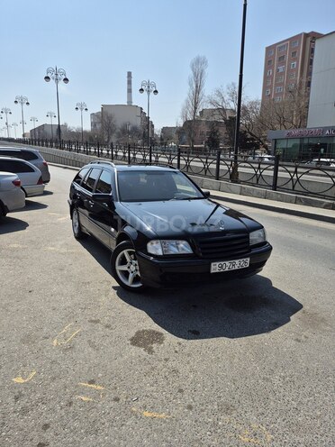 Mercedes C 220 2000, 253,213 km - 2.2 л - Bakı