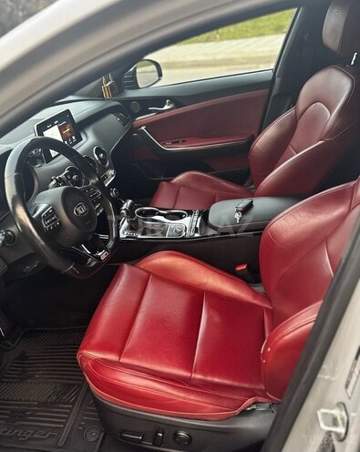 Kia Stinger-9
