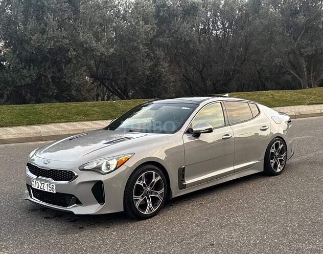Kia Stinger-1