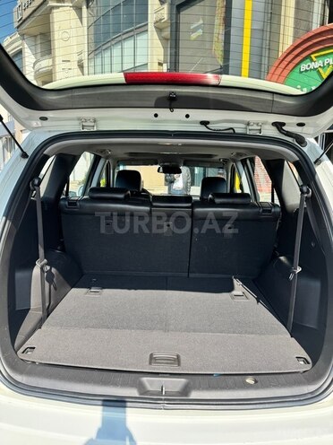 Hyundai Santa Fe-6