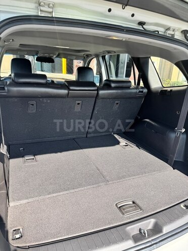Hyundai Santa Fe-5