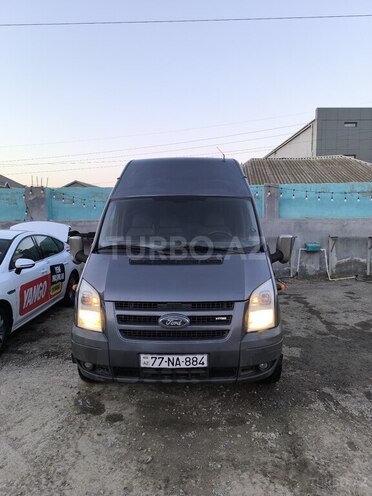 Ford Transit-1
