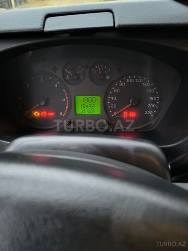 Ford Transit-7