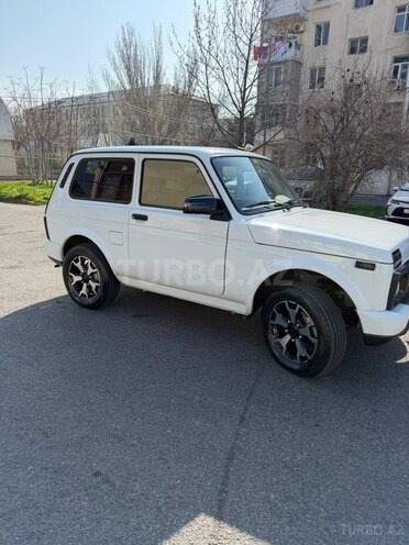 LADA (VAZ) Niva-3