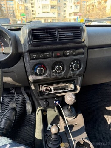 LADA (VAZ) Niva-10