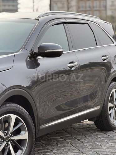 Kia Sorento-4