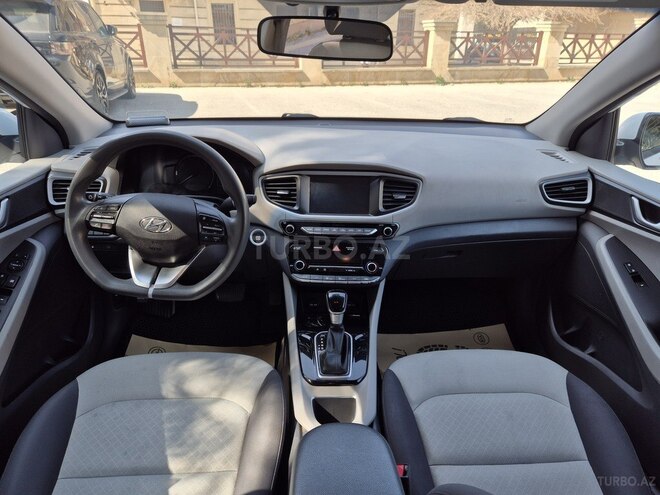 Hyundai IONIQ-5