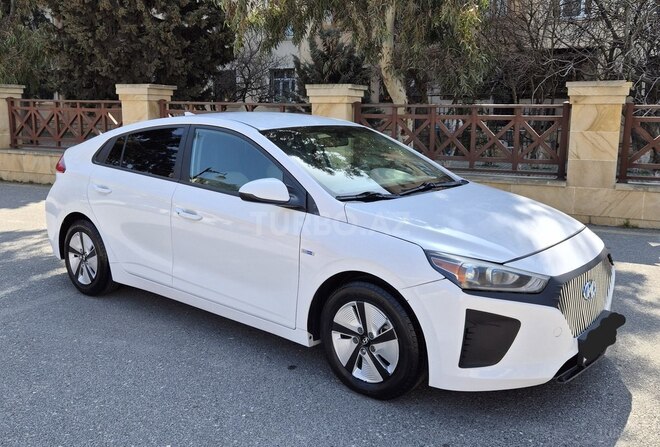 Hyundai IONIQ-2