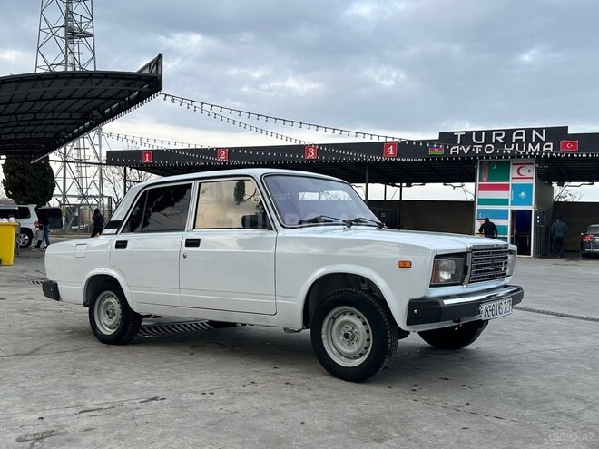 LADA (VAZ) 2107 2009, 90,000 km - 1.6 l - Gəncə
