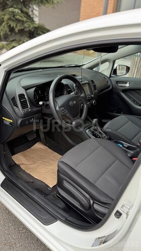 Kia Forte-11