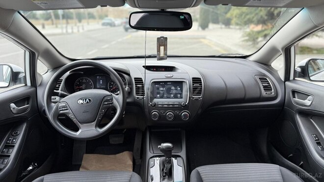 Kia Forte-10