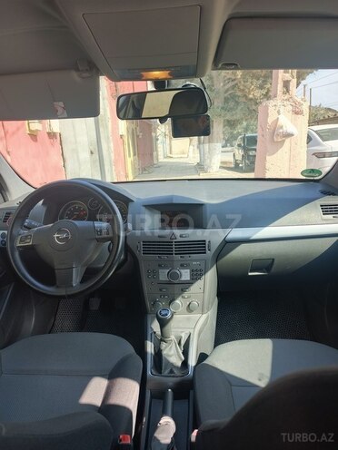 Opel Astra-7