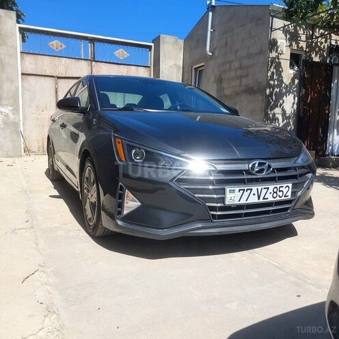 Hyundai Elantra-5