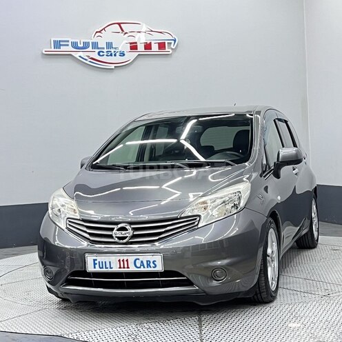 Nissan Note-8