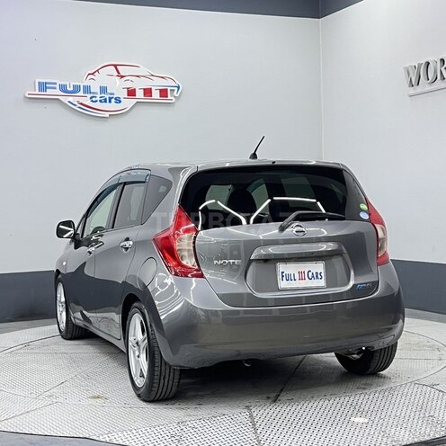 Nissan Note-10