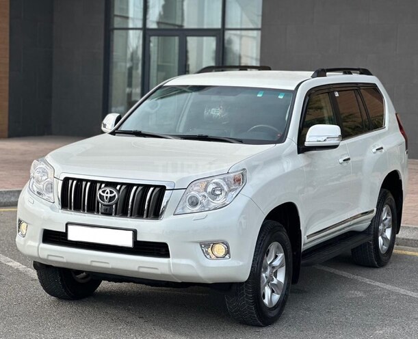 Toyota Land Cruiser Prado-4