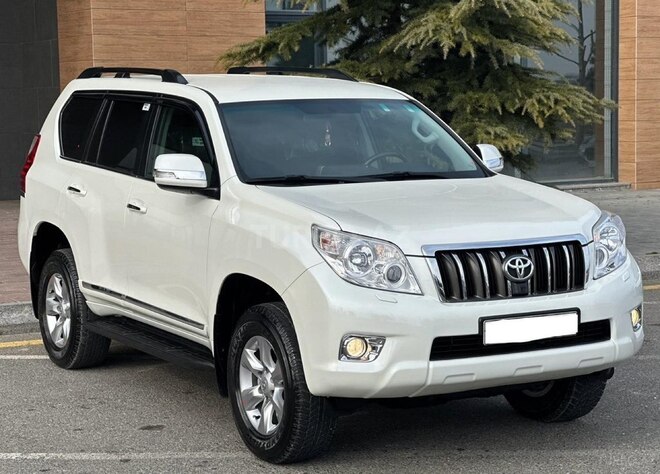 Toyota Land Cruiser Prado-5