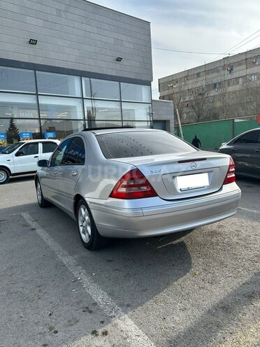 Mercedes C 240 2001, 362,400 km - 2.6 л - Bakı