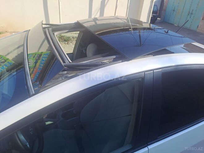 Toyota Prius-13