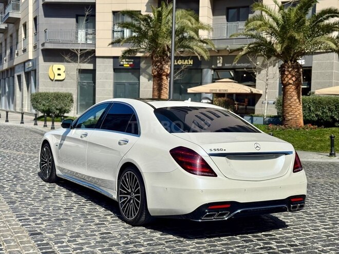 Mercedes S 560 e-2