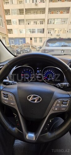 Hyundai Santa Fe-5