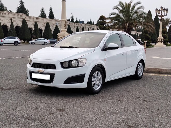 Chevrolet Aveo-1