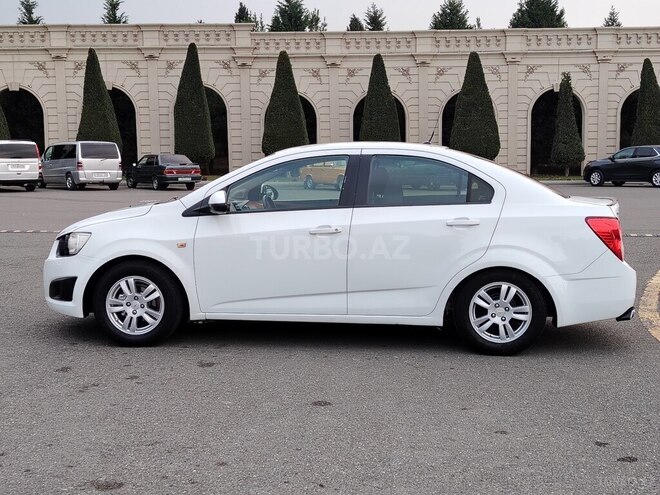 Chevrolet Aveo-6