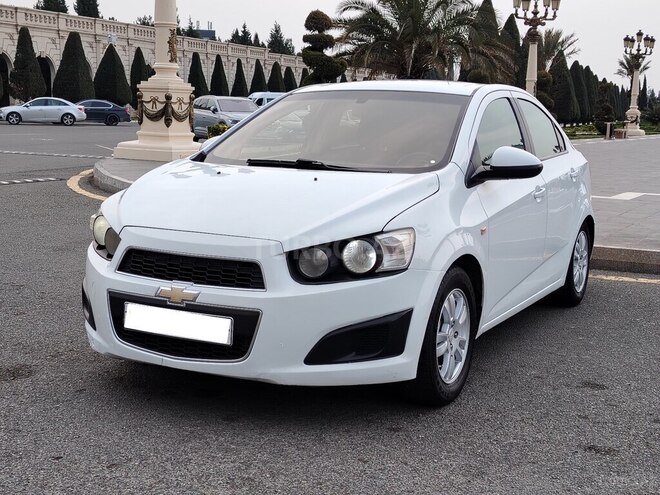 Chevrolet Aveo-11