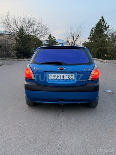 Kia Rio-5