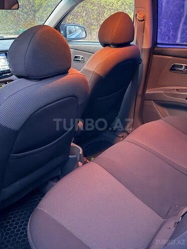 Kia Rio-10