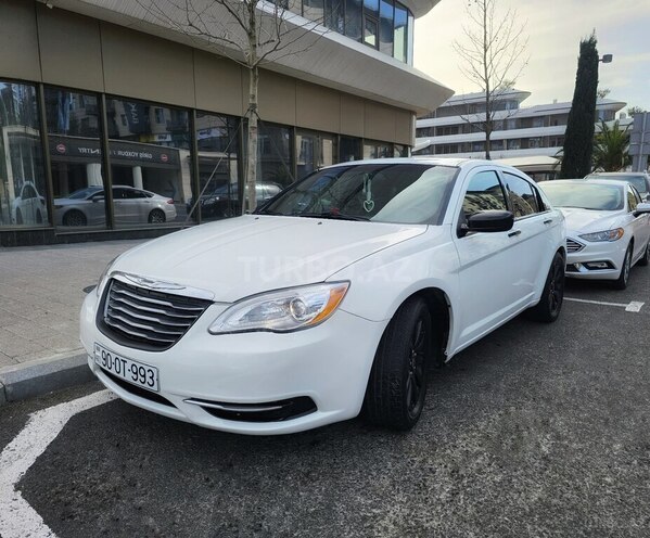 Chrysler 200-2