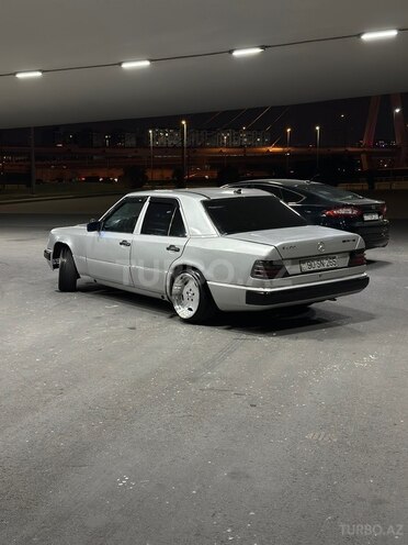 Mercedes  1991, 300,000 km - 2.0 l - Bakı