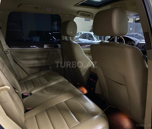Volkswagen Touareg-10