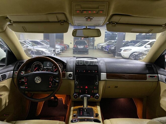 Volkswagen Touareg-12