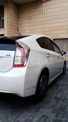 Toyota Prius-3