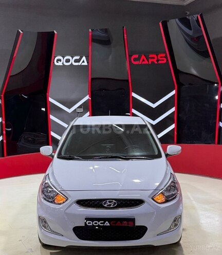 Hyundai Accent-4